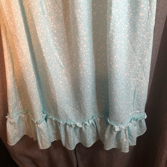 Woman’s spring Ruffled dress - Picture 7 of 9